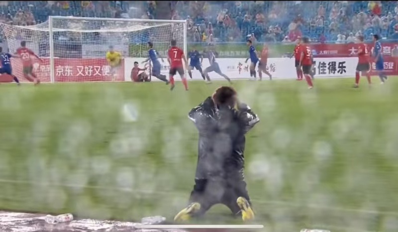 因为“苏超”,多收了三五“梗”!答谢宴开始了