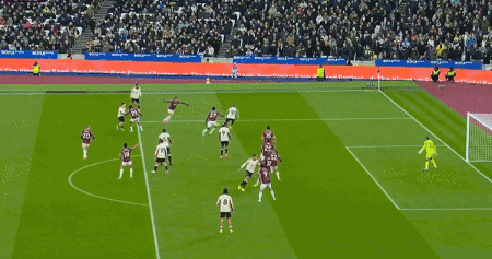 热闻|伊萨克斩获首球!利物浦2-0西汉姆联,斯洛特赢下“自证之战”!