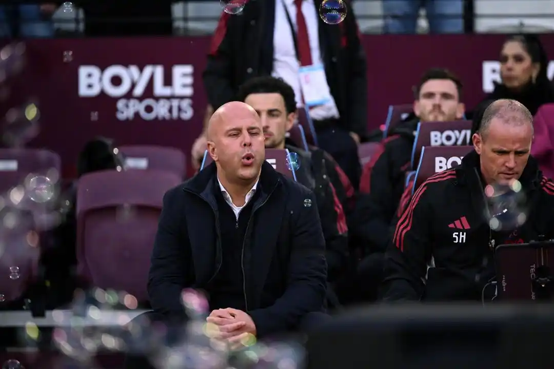 热闻|伊萨克斩获首球!利物浦2-0西汉姆联,斯洛特赢下“自证之战”!