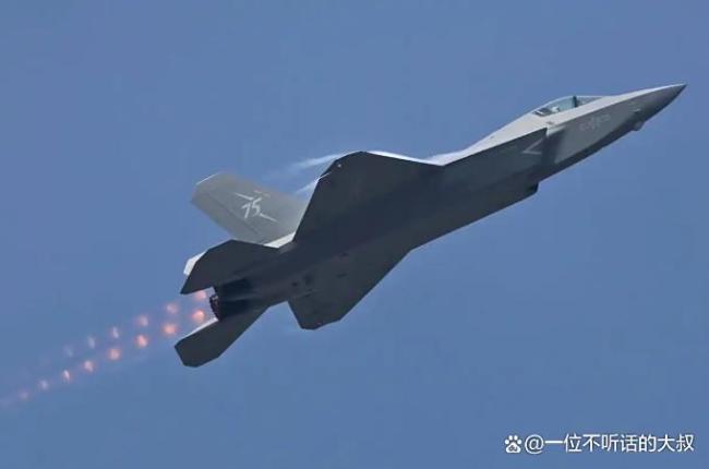专家：歼-35隐身设计达世界一流水平 全球第一的隐形性能