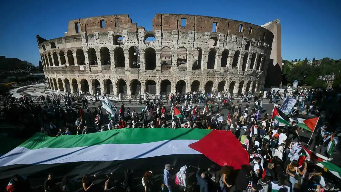 特朗普亲曝通话细节,称内塔尼亚胡“做得太过火”失去太多支持 多国爆发大规模抗议