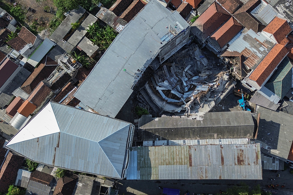 印尼学校建筑物倒塌事故死亡人数升至37人，约25人下落不明