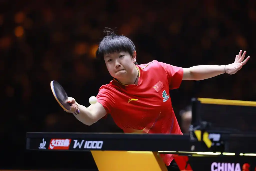 王曼昱决赛击败孙颖莎，夺得WTT中国大满贯女单冠军