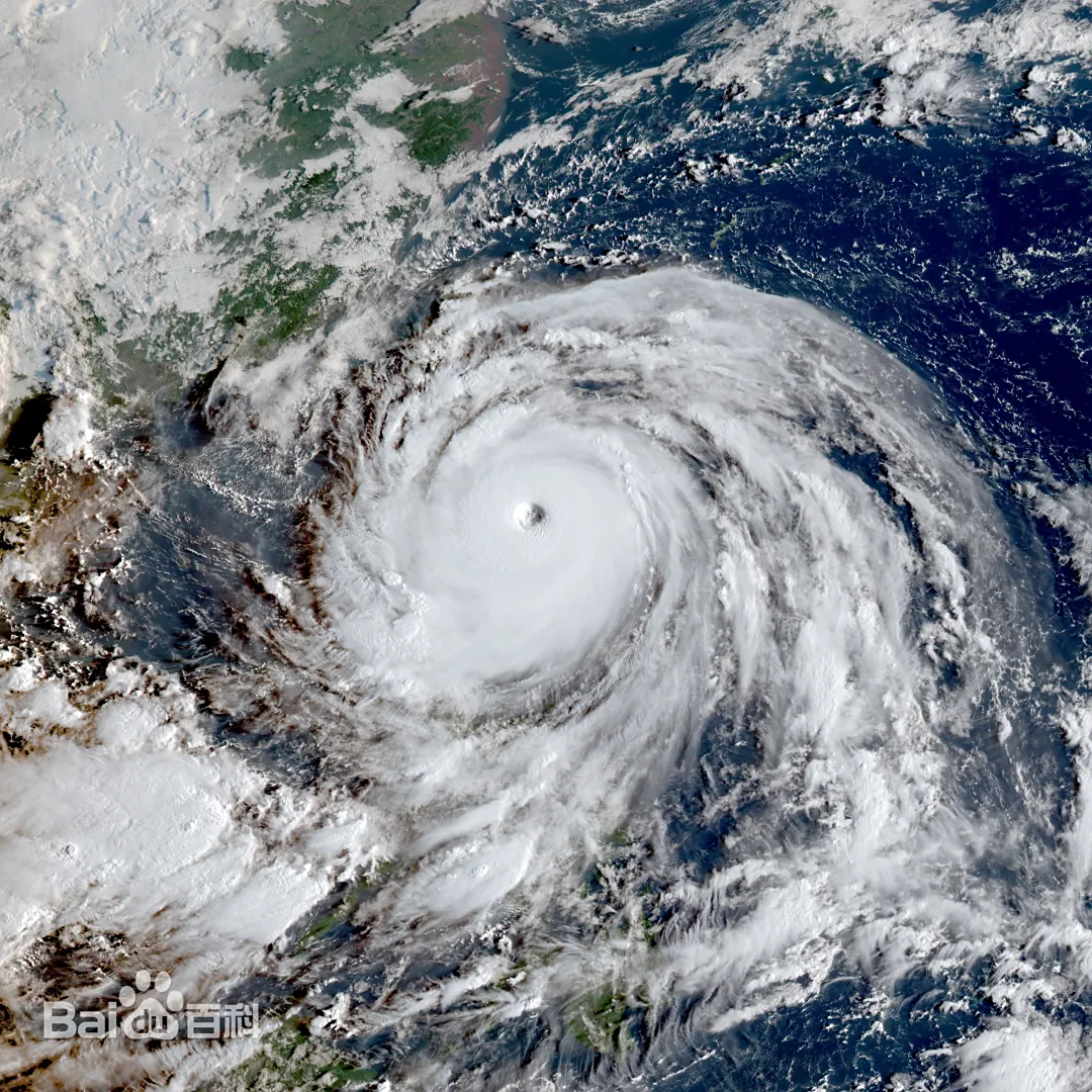 台风桦加沙为何突然转向？揭秘17级超强台风刹车背后的自然奥秘