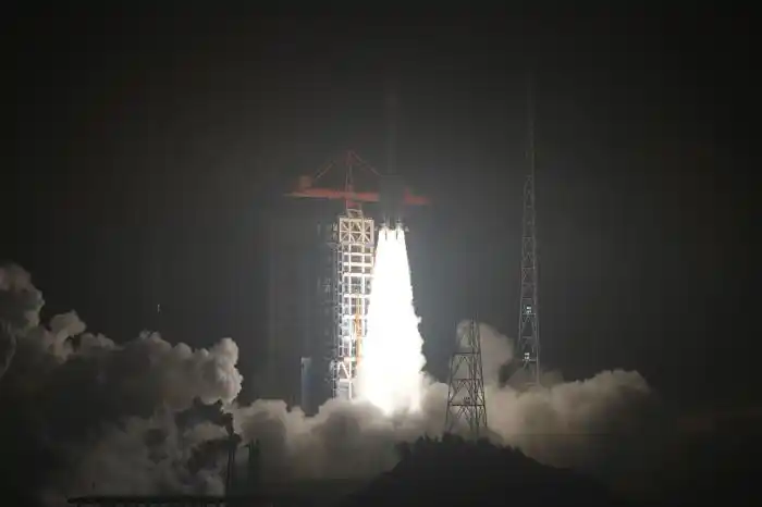 我国成功发射卫星互联网低轨卫星