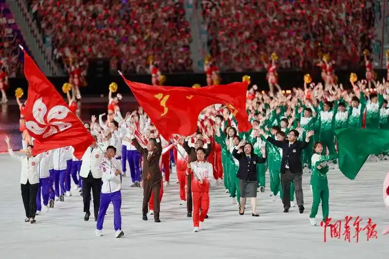 高燃瞬间回顾第十五届全运会开幕式