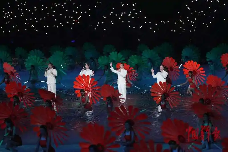 高燃瞬间回顾第十五届全运会开幕式