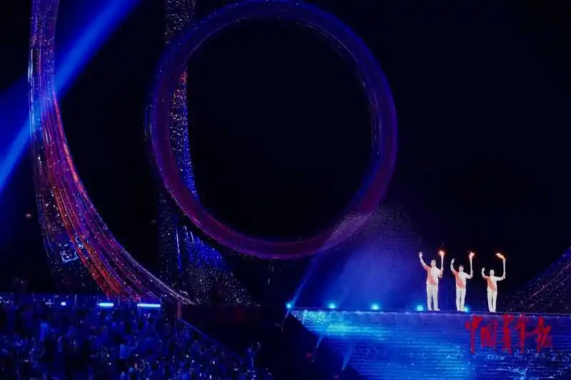 高燃瞬间回顾第十五届全运会开幕式