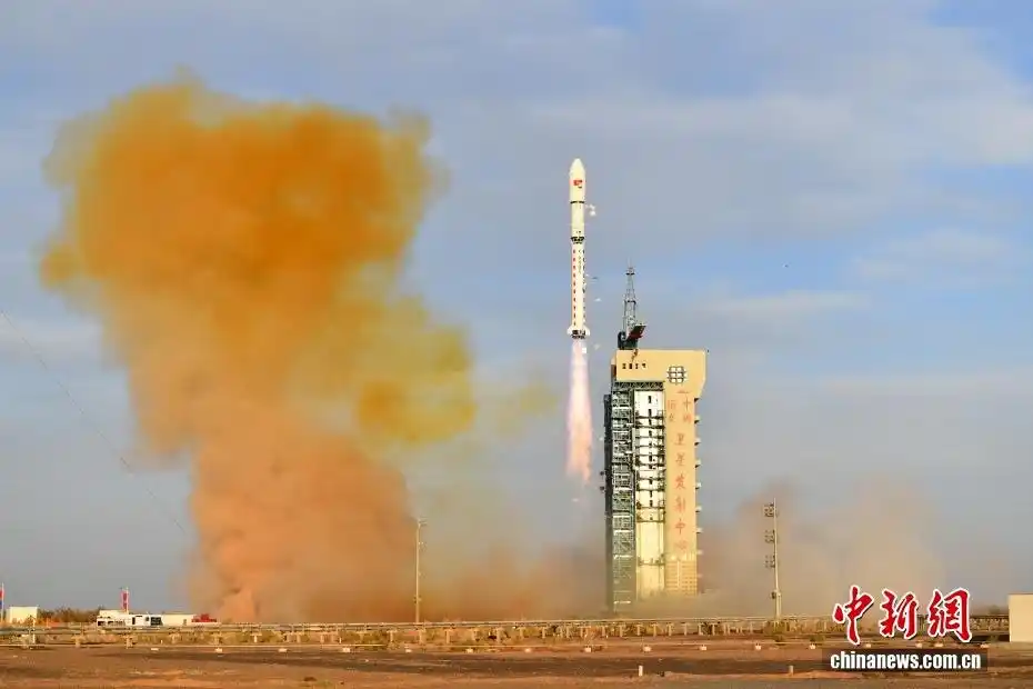 中国成功发射试验三十一号卫星