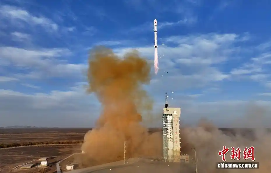 中国成功发射试验三十一号卫星