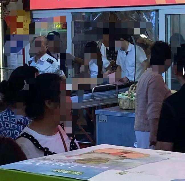 广东女生吃江西小炒被辣到送医 呼吸性碱中毒引发关注