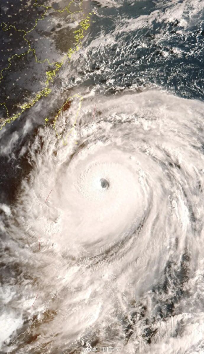 至少备3天应急物资！超强台风“桦加沙”正面来袭！路径公布→