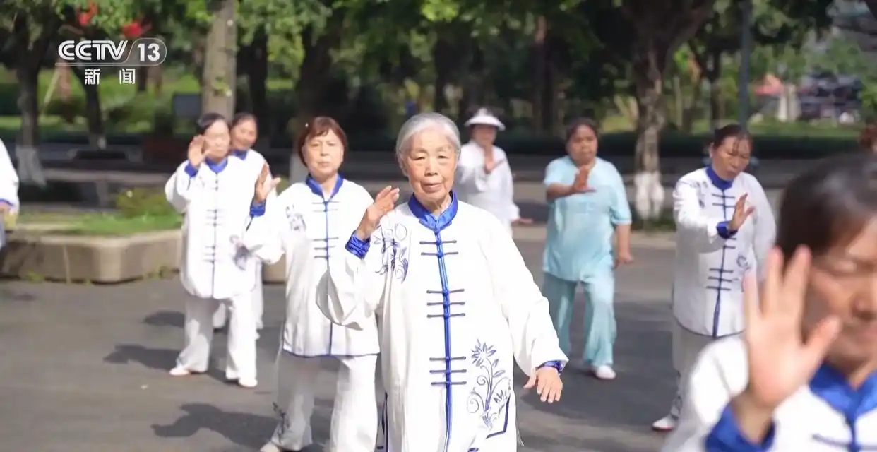 从“跟跑”到“领跑” 国产医疗装备“利器”层出