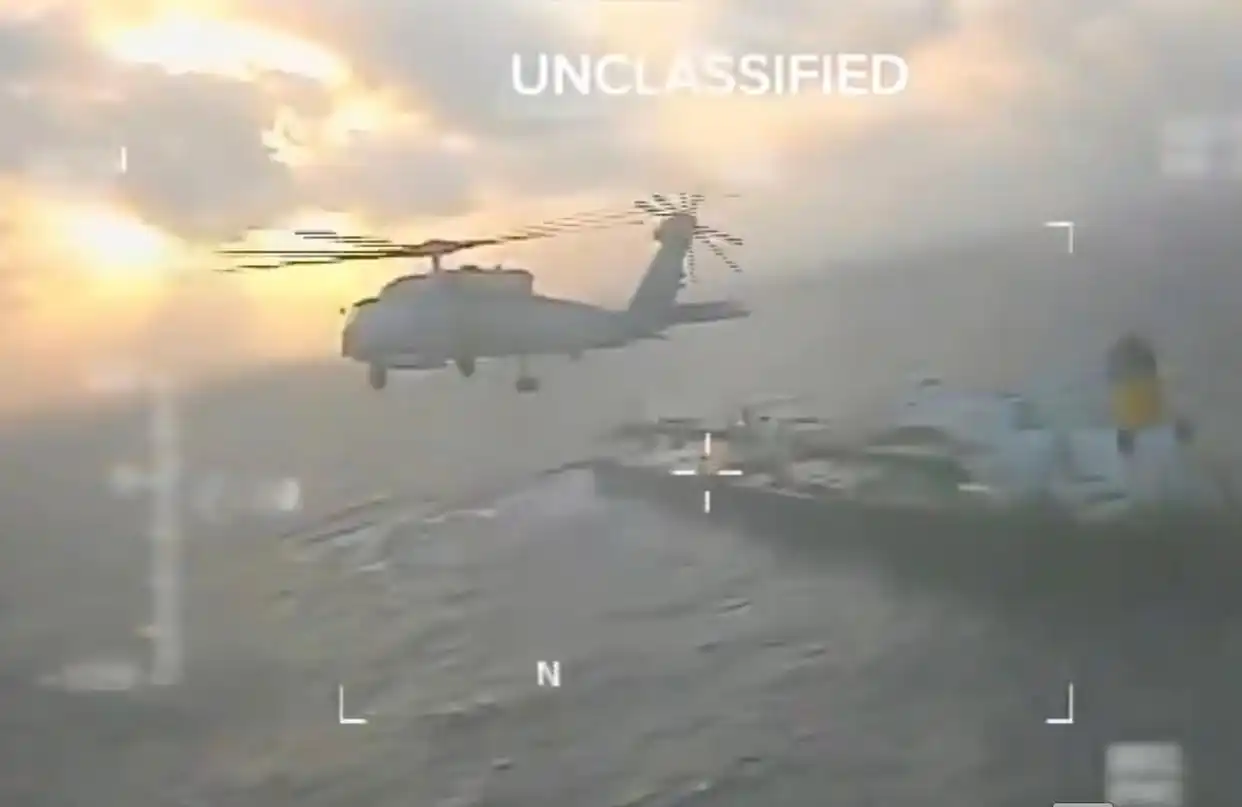 美国“全面封锁”受制裁油轮，一艘油轮狂发75次求救信号！委内瑞拉：这是盗窃和劫持