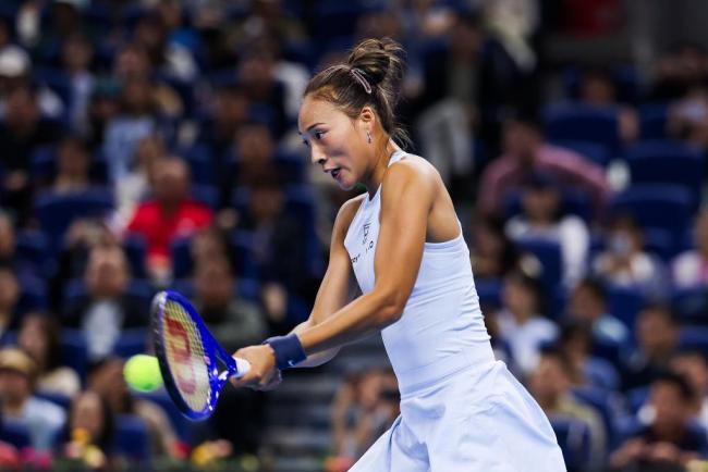 开门红！郑钦文伤愈复出 2-0横扫晋级 状态火热回归