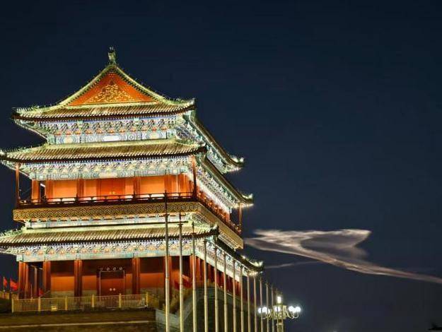 河北、山西天空现神秘光带 专家发声!