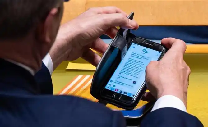 美财长收到短信：刚救助阿根廷，米莱就卖给中国大豆……