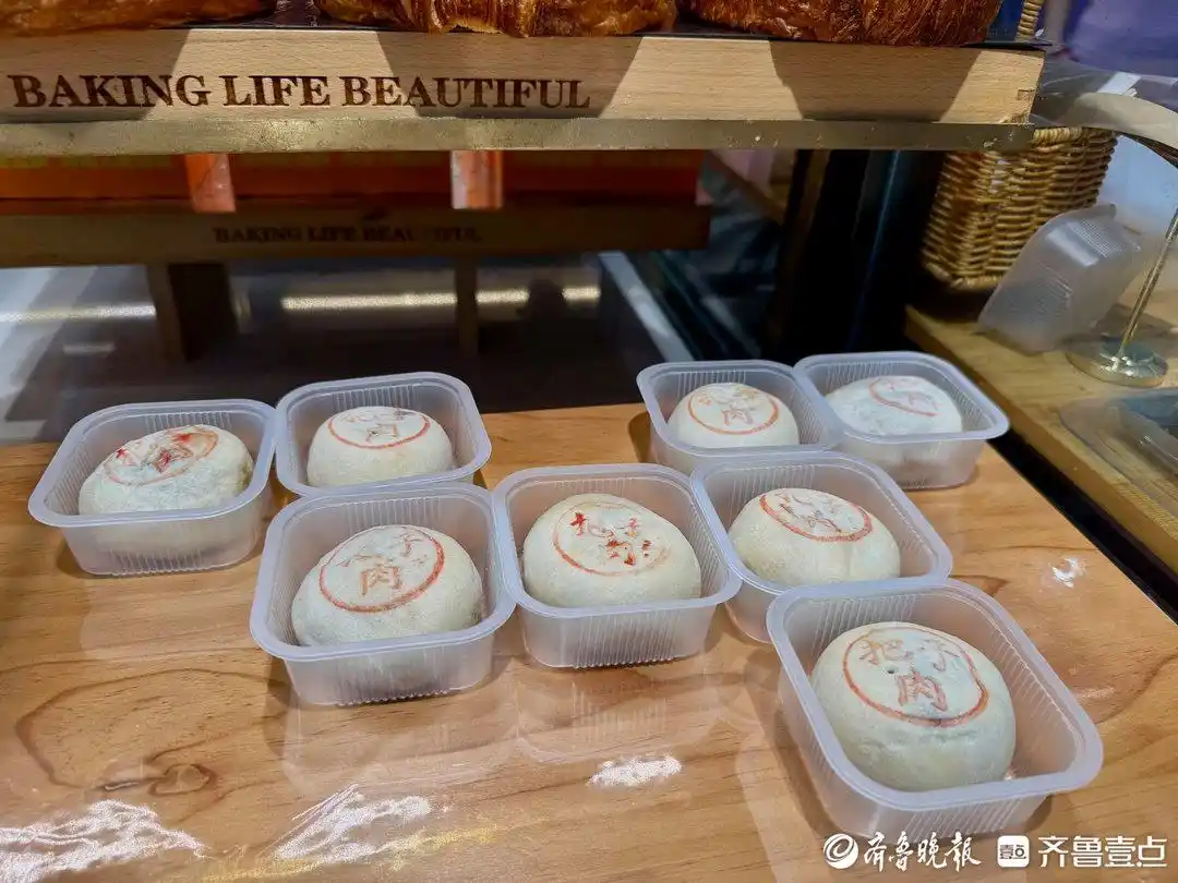 散装月饼成主流,豆橛子口味卖断货!济南中秋市场吹起健康创新风