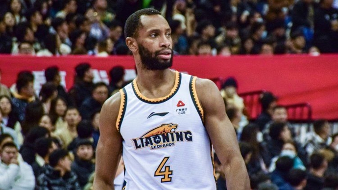 老将弗格空降上海滩：冠军基因能否催化“大鲨鱼”质变？